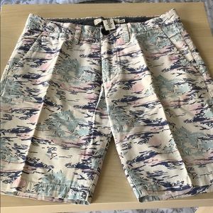 H&M Authentic Construction Timeless Apparel